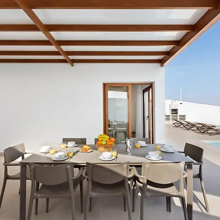 Navya - Vipvipvillas *