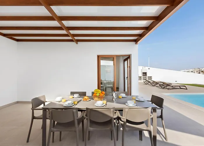 Navya - Vipvipvillas *