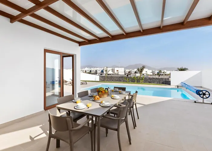 Vila Navya - Vipvipvillas