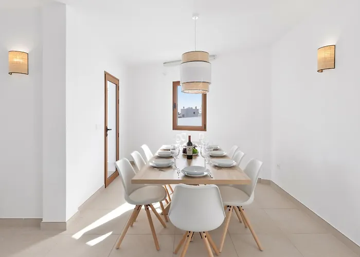 Navya - Vipvipvillas *