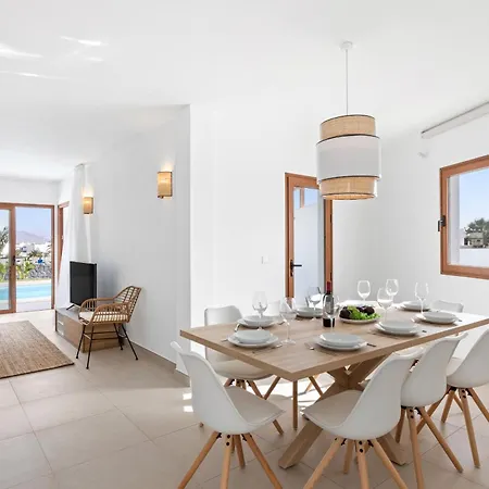 Villa Navya - Vipvipvillas *