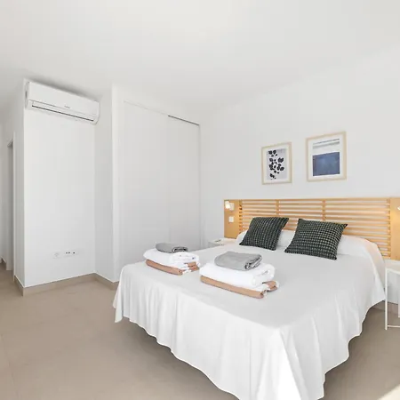 Navya - Vipvipvillas Playa Blanca (Lanzarote)