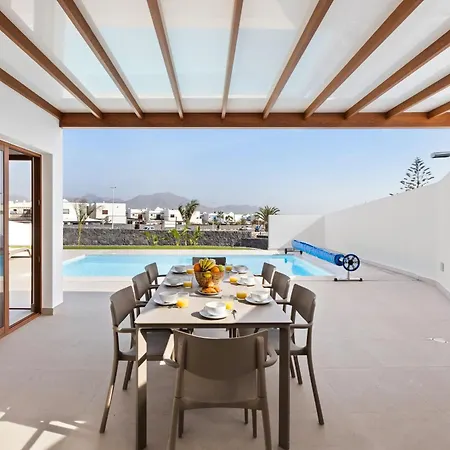 Navya - Vipvipvillas * Playa Blanca (Lanzarote)