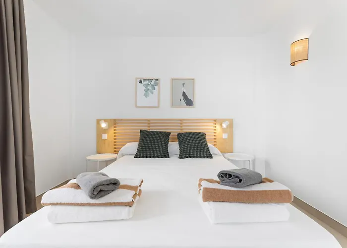 Navya - Vipvipvillas Коста Бланка