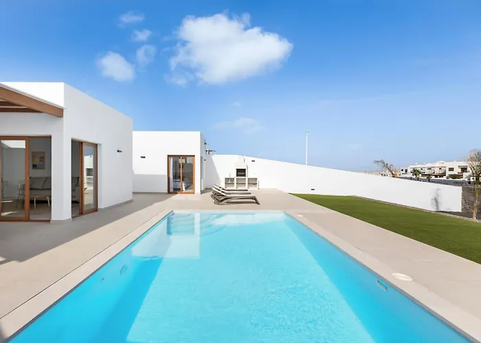 别墅 Navya - Vipvipvillas *